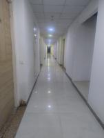 Drive Inn Luxury Studio's Expo Mart - Chambres d'hôtes Greater Noida