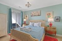 Seacoast Villa 2 Ocean View 2 Blocks from Center Street - B&B Folly Beach