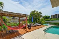 Walk to Beach! Marco Island Haven w/ Heated Pool - B&B Marco Island
