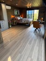 Luxury Lakeside Lodge next to the Belfry with Hot Tub - Ferienwohnung Middleton