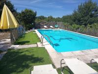 Casa campo con piscina La Arboleda - Bed and Breakfast Amoeiro