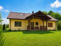 Zaciszny Gaj Sasino Duży Dom i Prywatny Ogród - Bed and Breakfast Sasino