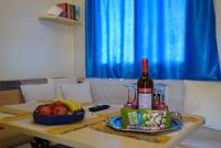 Theonis view's - Ferienwohnung Artémida