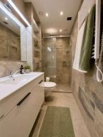 Quiet Courtyard Studio Near Prague Castle - Bed and Breakfast Praag