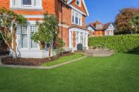 Cosy Garden Apartment Close To Beach - Bed and Breakfast Canford Cliffs