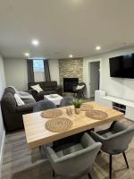 Cozy two bedroom apartment - Ferienwohnung Greater Sudbury