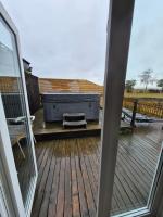 Ruth's Repose Shropshire Country Retreat with private hot tub & Stunning Views - Chambres d'hôtes Shrewsbury