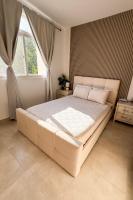 PH Palash Tower - B&B Rousseau