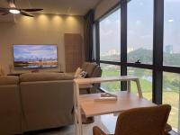Edelweiss link bridge to IOI Mall and MRT Surian - B&B Petaling Jaya