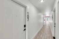 Renovated 2BR - Sleeps 6 - Walk to Deep Ellum - DT - B&B Dallas