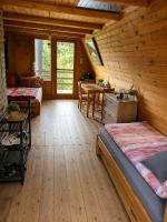 Forest Glamping Kožíšek - Chambres d'hôtes Lisov