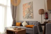 Elegant 1BR Retreat - Chic Central City Haven - B&B Abu Dabi