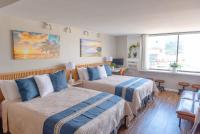 Brand New Waikiki 2BD 2BA Ocean City View, Tax included - Chambres d'hôtes Honolulu