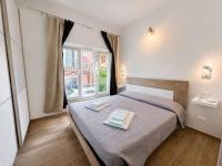 Vela Suites - Grecale - B&B La Spezia