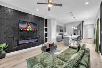 Modern 3BR Walk to Fair Park - EV Ready & Yard - B&B Dallas