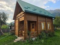 Alps of Montenegro Designer Wooden Lodge - B&B Gusinje
