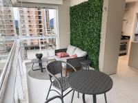 Apartamento com Varanda Gourmet a 400 m Meia Praia - Ferienwohnung Itapema