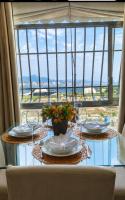 Apê com linda vista do Rio No centro de Niterói Com 2 quartos - B&B Niterói