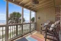 Beyond Charming Oceanfront Studio with King Bed - B&B Pawleys Island