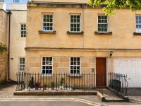 Falcon Collection Luxury Townhouse - B&B Bath