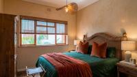 Tranquil Oasis in Fish Hoek - Private Pool, Braai,Japanese Tatami Suite - B&B Clovelly