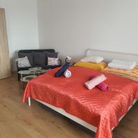 Cozy room with private kitchen and balcony - Bed and Breakfast Bratislava