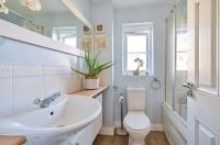 C&J Overnight Stay - Bed and Breakfast Swindon