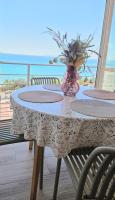 Apartamento en 1ª línea con piscina - B&B Alicante