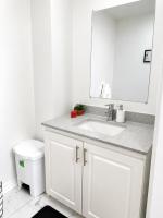 Private room Near airport 32 - Ferienwohnung Vaughan