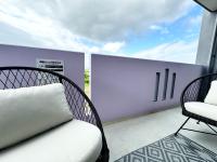 Maison deLacue - B&B Uruma