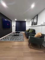 RideEasy Homes - B&B Moncton