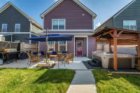 Modern Downtown Retreat with Hot Tub - Bed and Breakfast Indianapolis