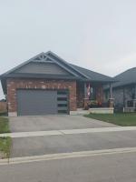 Orr House Stratford - Art Inspired 3 Br Retreat - B&B Stratford