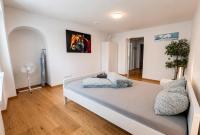 Aldrans Apartment with 3 bedrooms - Ferienwohnung Innsbruck