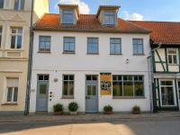 Best-Preis Stadtoase Salzwedel 2x gemütliche Wohnungen bis 8 Personen WLAN Vollausstattung nur Einzelbetten direkt im Zentrum - Chambres d'hôtes Hansestadt Salzwedel