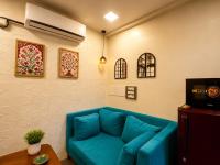 Stylish Studio Walk to Carter Rd & Cafés Wifi by Trivana Haven Stays - B&B Mumbai