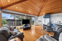 Blue Water - BYO Linen - B&B Anglesea
