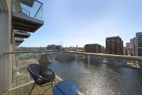 Swan Lake View - B&B London