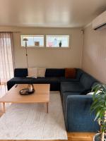 Cozy ground floor in house - B&B Harstad