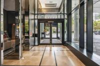 Midtown 1BR, Resort Pool, Grocery, Parking - B&B Toronto