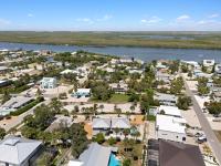 Beach Bungalow 2 by Sun Palace Vacations - B&B Fort Myers Beach