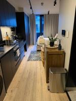 The Tokyo Apartments With Balcony & Mountain View - Ferienwohnung Kapstadt