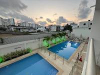 Apartamento en Edificio Sea View con Piscina Frente al mar y cerca a la playa - B&B San Andrés