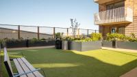 1 BR Penthouse with Skyline Views & Direct to Central - Ferienwohnung Hatch End