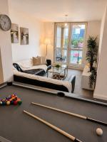 Spacious 3-Bed City Centre Stay Pool Table - B&B Manchester