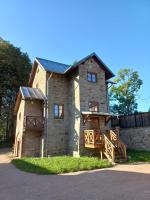 Kamienny domek z XIX wieku w historycznym otoczeniu - Bed and Breakfast Rzuców