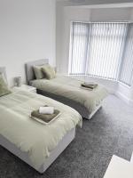 Contractors, Holiday House, Free Parking, 3 bedroom , sleeps 6 - B&B Liverpool