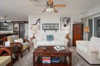 40-Ft Private Pool - Pet-Friendly 15 Min to Beach - Ferienwohnung Vero Beach
