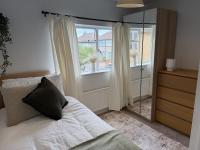 English cottage in vibrant London borough - Chambres d'hôtes West Drayton