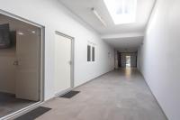 Appart RDC climatisé kitchenette dans la chambre, grande salle de bain pivée, arrivée autonome et fenêtre sur couloir - Chambres d'hôtes Liège